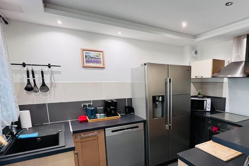 Appartement Proche Centre Ville Avec Parking Gratuit Annecy Esterno foto