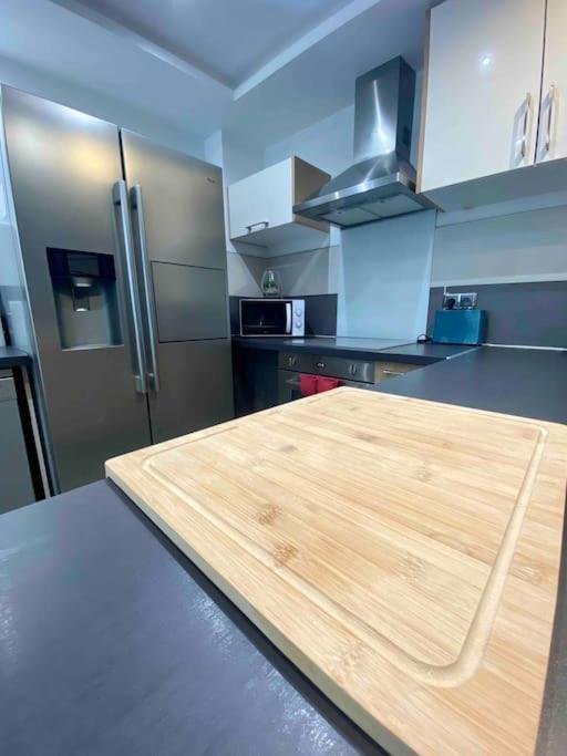 Appartement Proche Centre Ville Avec Parking Gratuit Annecy Esterno foto